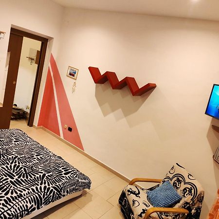 Appartamento Letto ad acqua H2OME Bari Esterno foto
