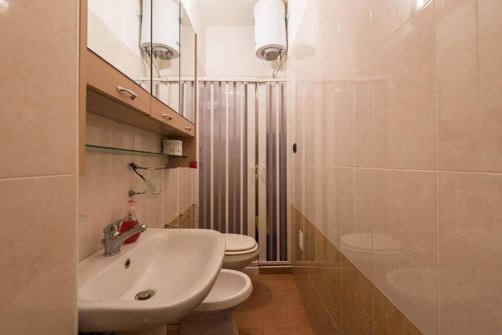 Appartamento Letto ad acqua H2OME Bari Esterno foto