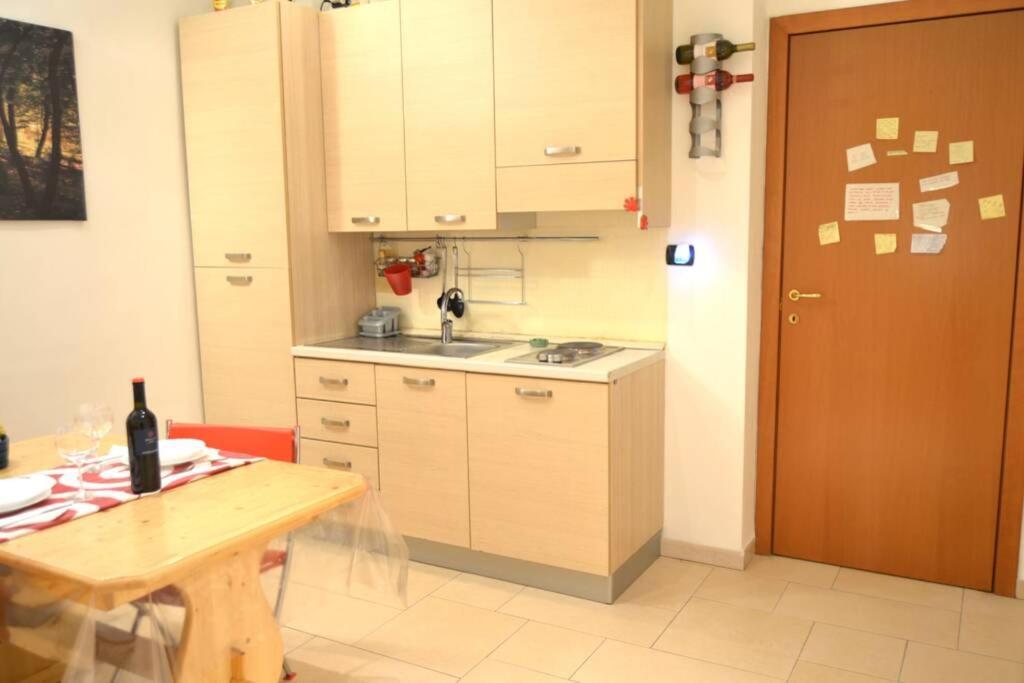 Appartamento Letto ad acqua H2OME Bari Esterno foto